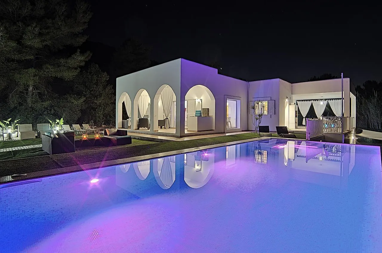 Can Garchet White Ibiza location